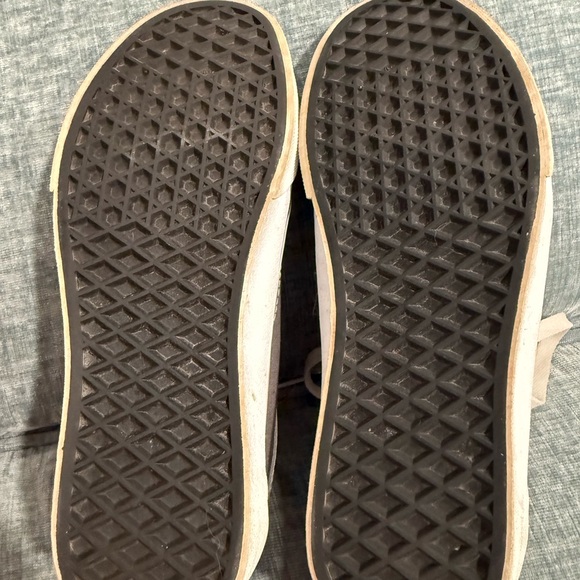 Vans - Picture 7 of 7